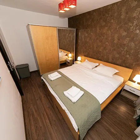 One Bedroom Near Floreasca Park Bucarest Esterno foto